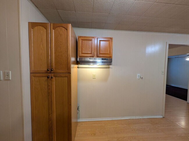 Building Photo - 5030 Stardust Dr
