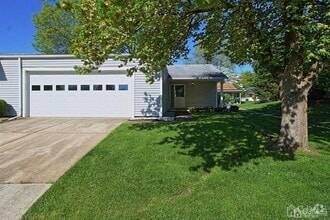 Building Photo - 137 Cistus Plaza