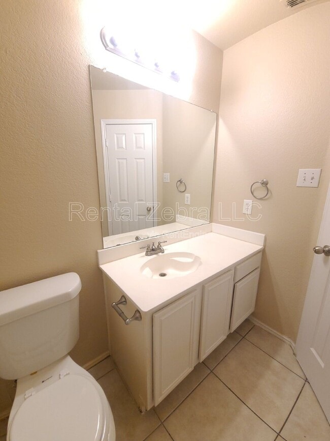 Building Photo - 787 Catalina Dr