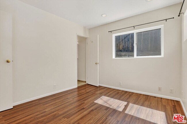 Building Photo - 21549 Summit Trail