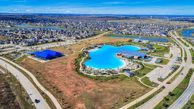 Building Photo - 165 Sunray Creek Dr