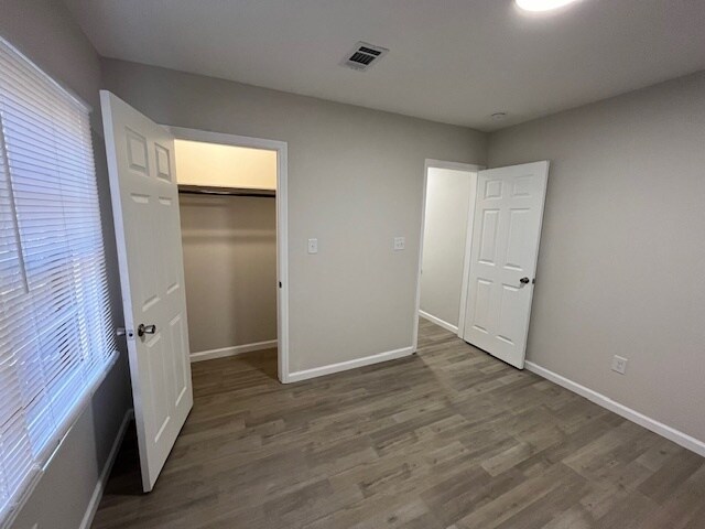 Building Photo - 1155 Hartley St