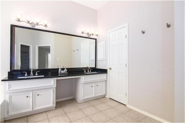 Building Photo - 22702 Shannon Falls Ct