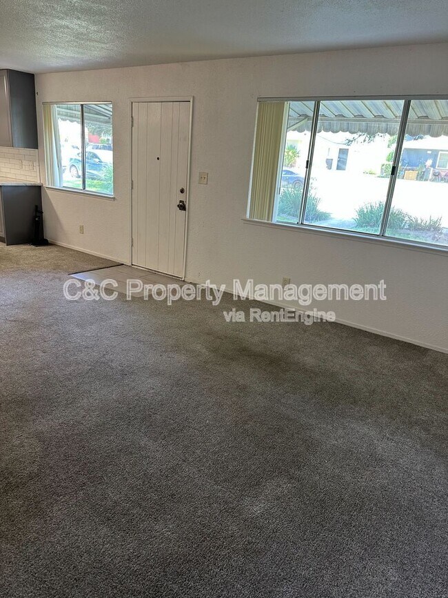 Building Photo - 4513 Greenholme Dr