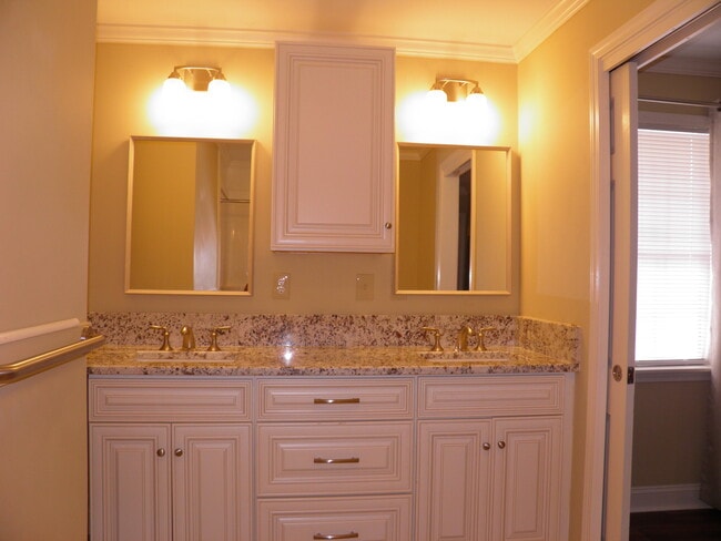 Building Photo - 629 Gap Creek Dr
