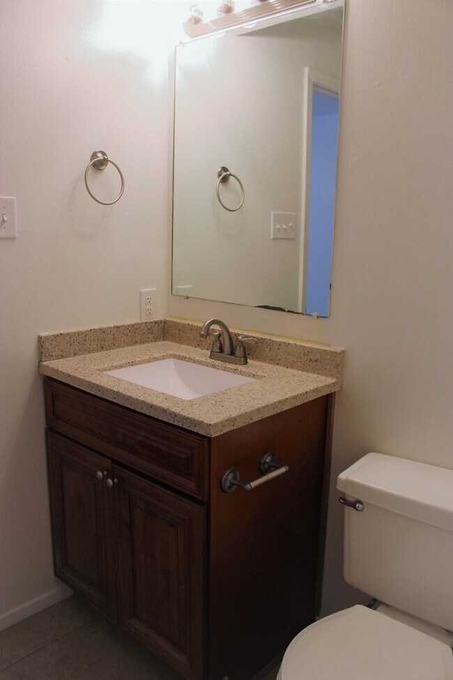 Building Photo - 3601EL