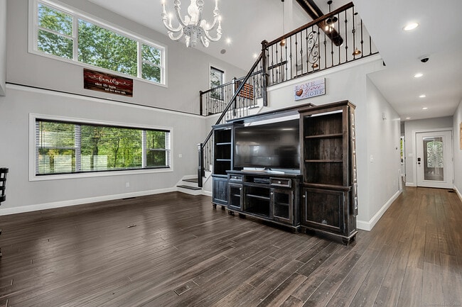 Building Photo - 46 West St