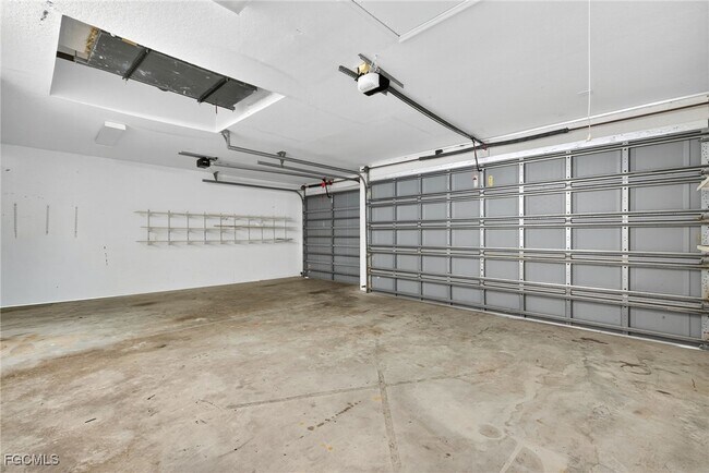 Building Photo - 2007 SW 43rd Terrace