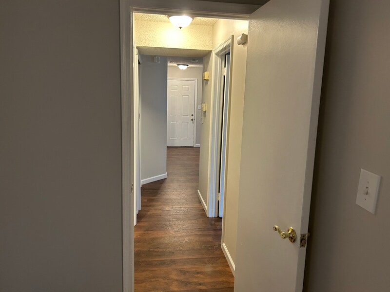 Building Photo - 149 Tulip Ln