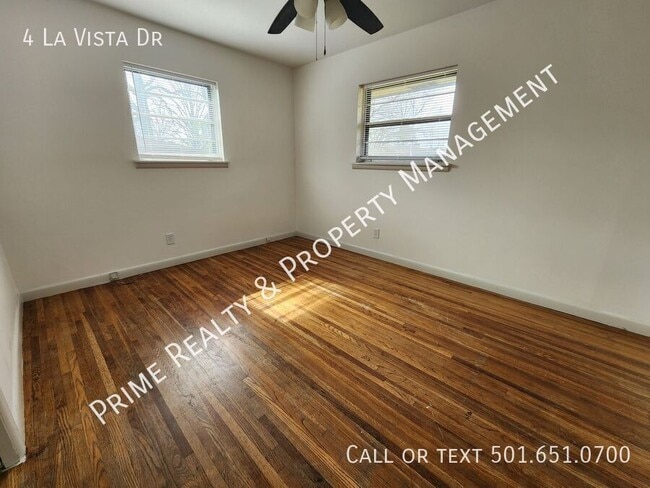 Building Photo - 4 La Vista Dr