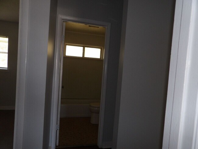 Building Photo - Kinston Apartments, Kinston, AL