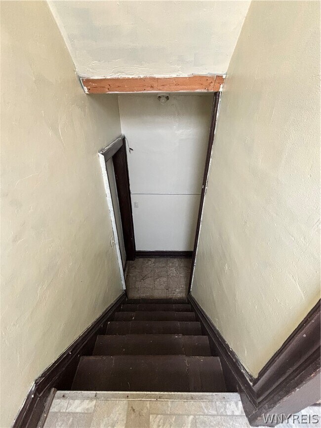 Building Photo - 215 Ludington St