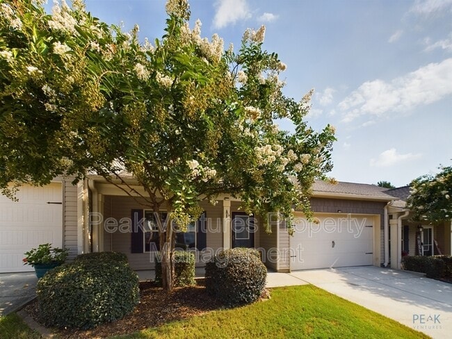 Building Photo - 11 Endeavor Cir