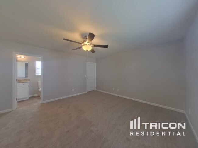 Building Photo - 120 Altondale Dr