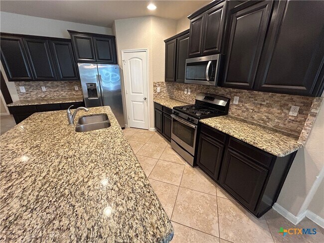 Building Photo - 3013 Sandstone Way