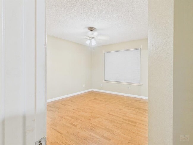 Building Photo - 14405 Tiffer Ln