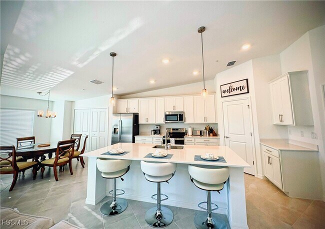 Primary Photo - 15155 Bluffton Ln