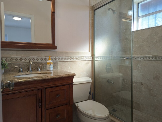 Building Photo - 2945 SW 18th St