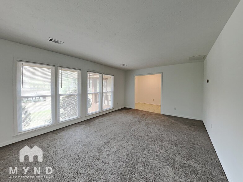 Building Photo - 4906 Wolverton Dr