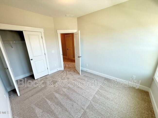 Building Photo - 776 Ballyneal Aly