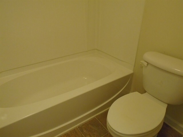 Building Photo - 240 Shenandoah Ter