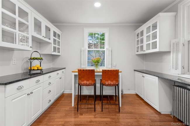 Building Photo - 49 Weaver St