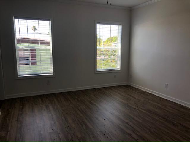 Building Photo - 1104 Jacaranda Ct
