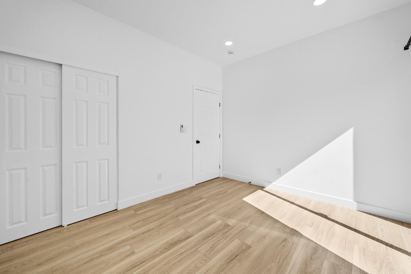 Building Photo - 3884 Alsace Ave