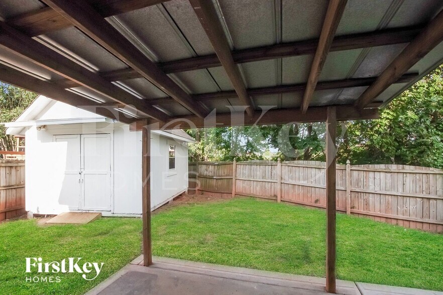 Building Photo - 5802 Crosswinds Ct