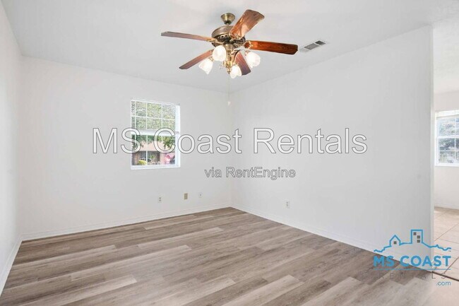 Building Photo - 15317 Waycross Dr