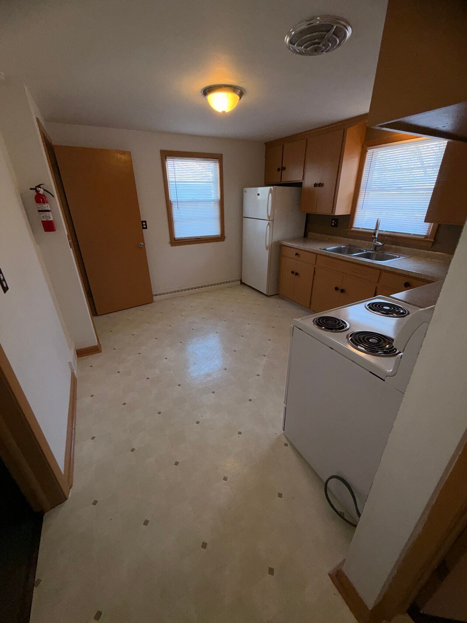 Building Photo - 741 Appleton Rd