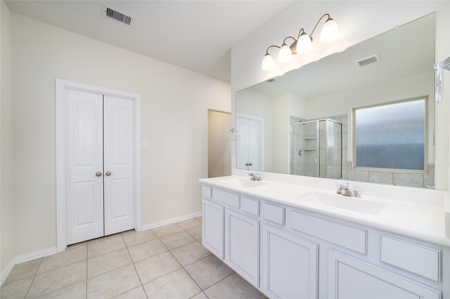 Building Photo - 4418 Lone Alcove Dr