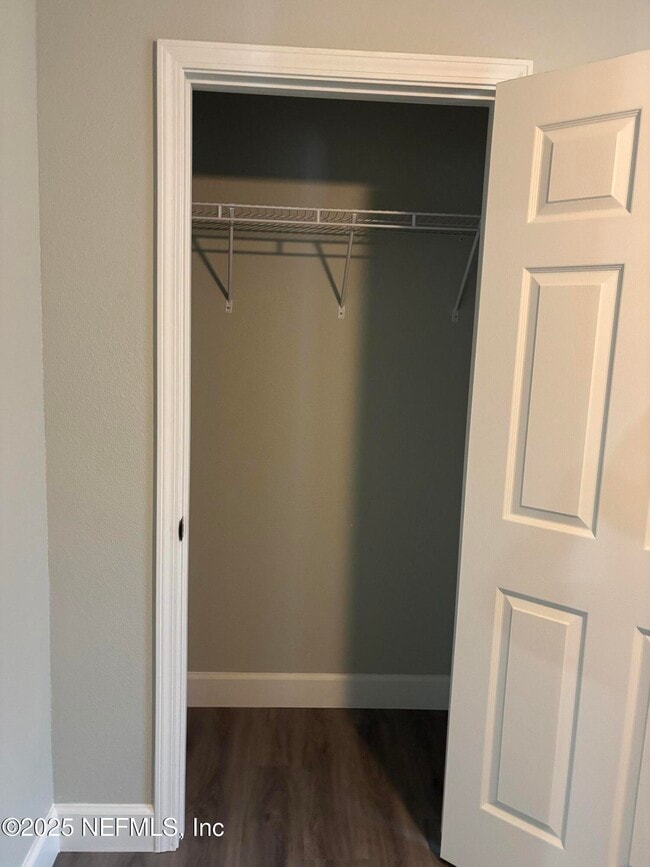 Building Photo - 1963 W 4th St