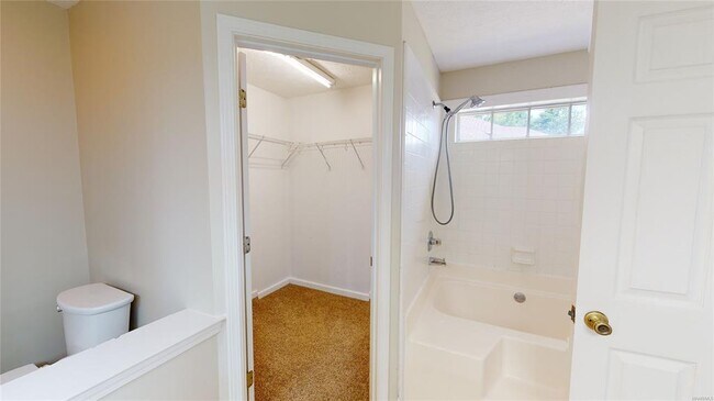 Building Photo - 7309 Senderson Ct