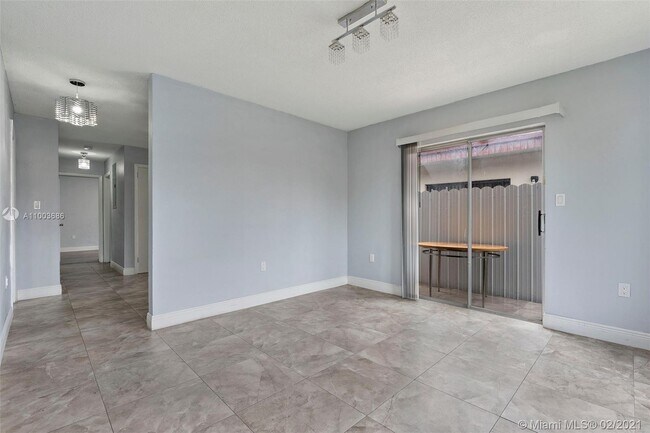 Building Photo - 2460 SW 36th Ave