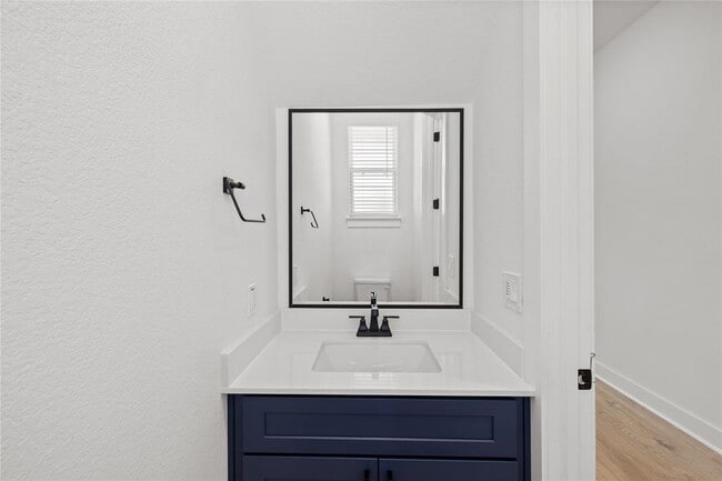 Building Photo - 1608 Kit Cir