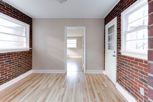 Building Photo - 4820 Chamberlayne Ave