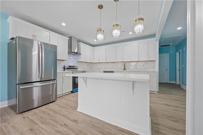 Building Photo - Move In by 5/1 & Save $500 OFF MAY Rent — Fully Renovated Gem!!!