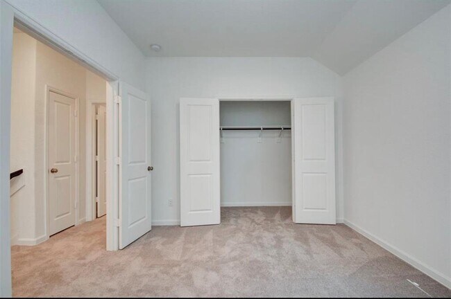 Building Photo - 598 Dry Fork Ln