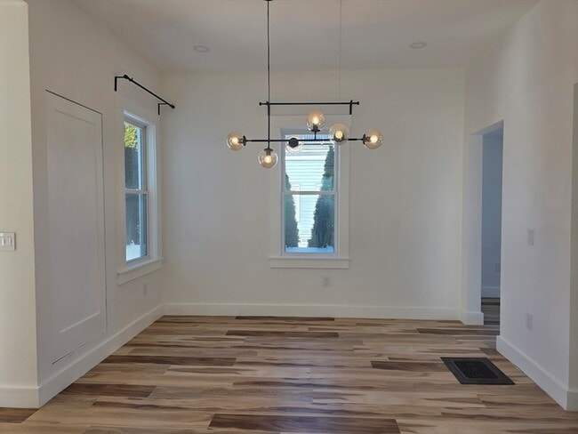 Building Photo - 84 Dudley St