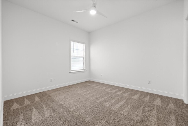 Building Photo - 7183 Tailgate Lp