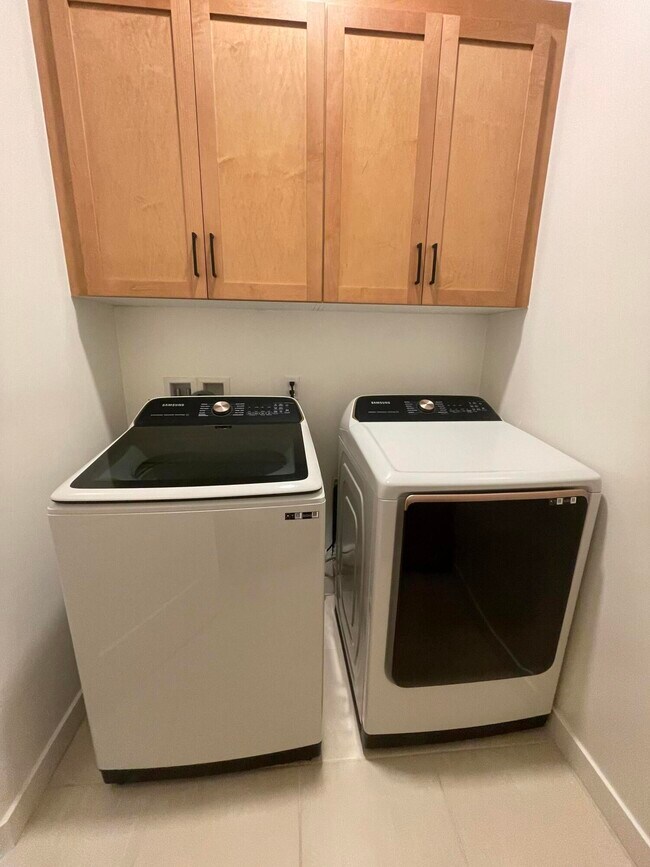 Building Photo - 80325 Champions Wy