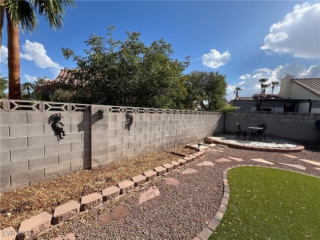 Building Photo - 4325 Silvercrest Ct
