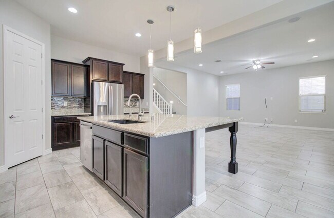 Building Photo - 4617 E Walter Way