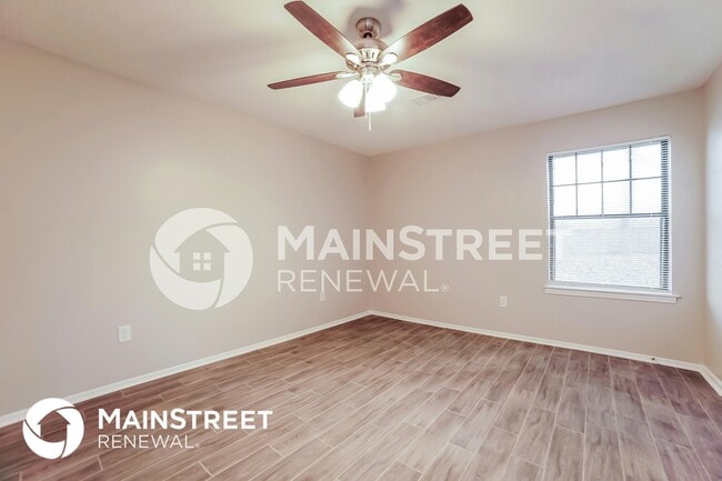 Building Photo - 5325 Longwood Cove