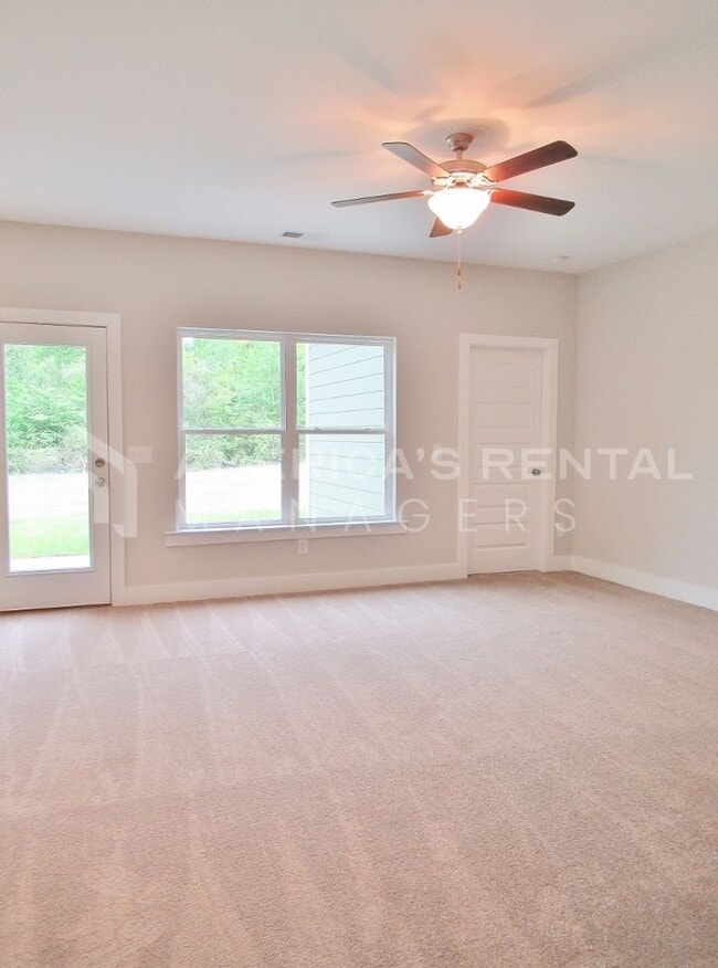Building Photo - Home for Rent in Tuscaloosa... Available t...
