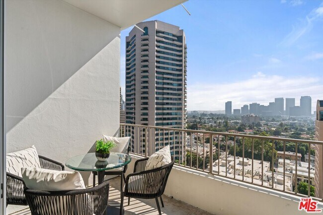 Building Photo - 10501 Wilshire Blvd