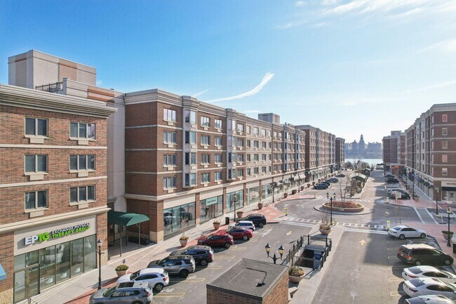 Building Photo - 1110 City Pl