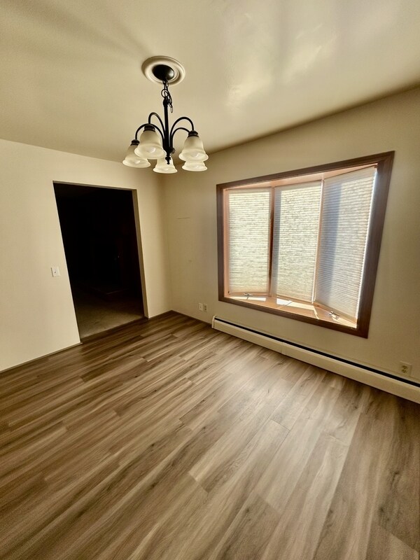 Building Photo - 606 Mead Ave