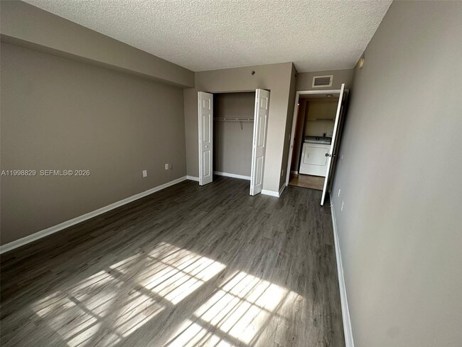 Building Photo - 3113 Clint Moore Rd